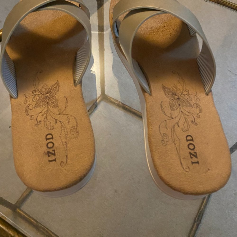 IZOD Sandals - Picture 4 of 6